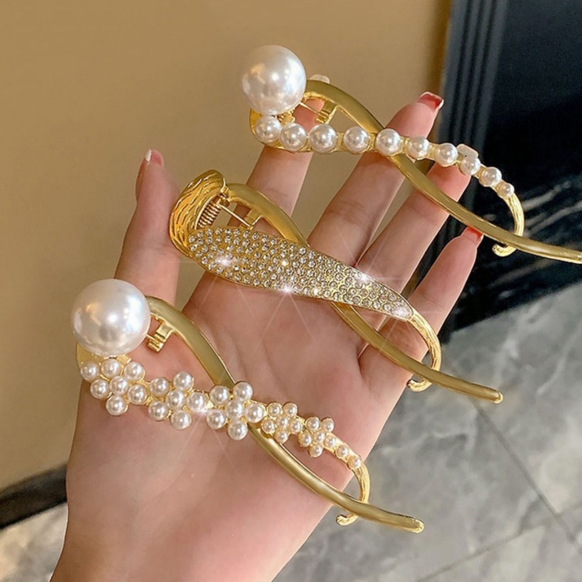 Elegant Glitter Pearl Hair Cli – Korean Women Lifestyle Bewertung und Preis